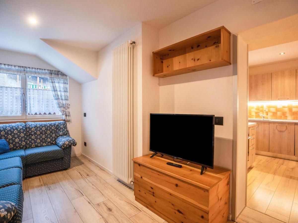 Chalet Osmar Appartamento 1 Campitello di Fassa Bagian luar foto